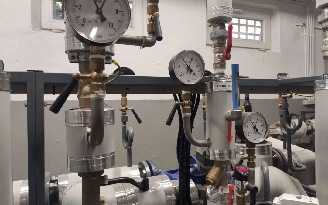 Wymiana węzła grupowego c.o. i c.w.u. w budynku mieszkalnym wielorodzinnym os. Słoneczne 9 w Bełchatowie wraz z opracowaniem dokumentacji technicznej i uzgodnieniami